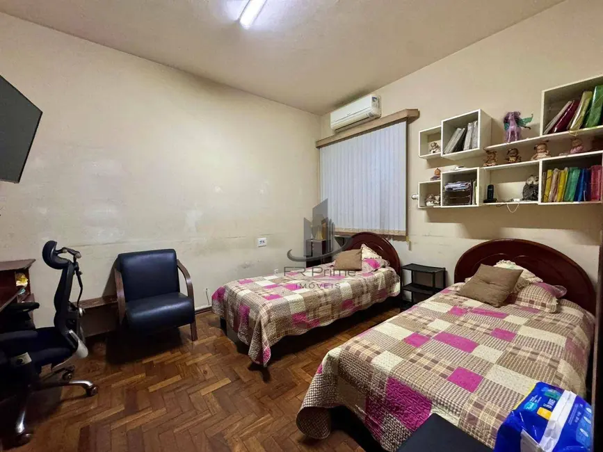 Cobertura com 4 quartos à venda, 226m2 em Aterrado, Volta Redonda - RJ - imagem 8 Foto 8 de Cobertura com 4 quartos à venda, 226m2 em Aterrado, Volta Redonda - RJ