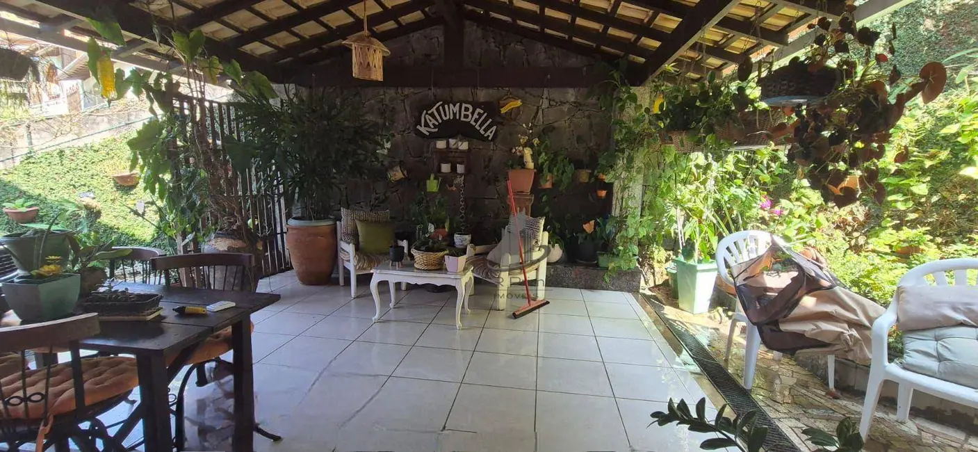 Casa com 4 quartos à venda, 1114m2 em Matadouro, Barra Do Pirai - RJ - imagem 4 Foto 4 de Casa com 4 quartos à venda, 1114m2 em Matadouro, Barra Do Pirai - RJ