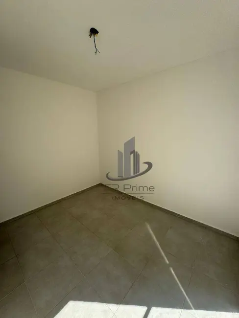 Apartamento com 2 quartos à venda, 52m2 em São Luís, Volta Redonda - RJ - imagem 6 Foto 6 de Apartamento com 2 quartos à venda, 52m2 em São Luís, Volta Redonda - RJ