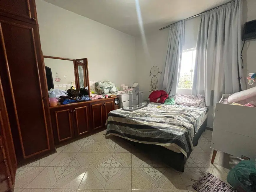 Foto 5 de Casa com 3 quartos à venda, 300m2 em São Geraldo, Volta Redonda - RJ