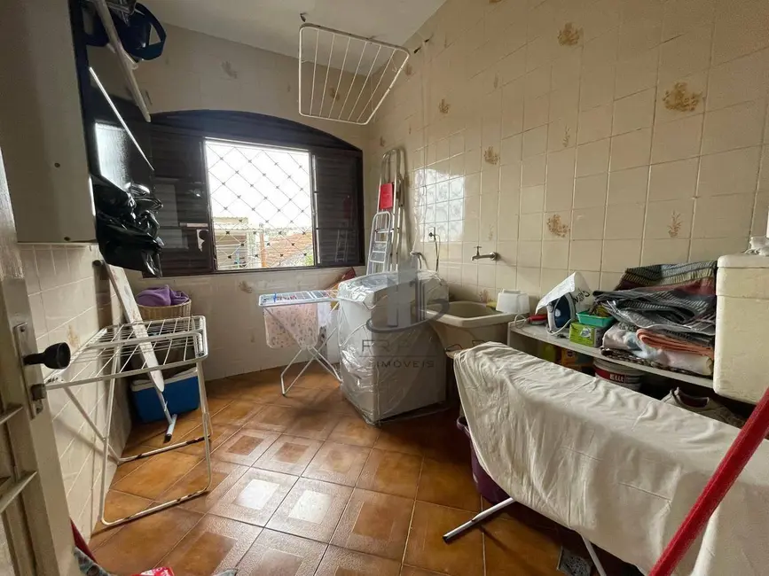 Foto 3 de Casa com 3 quartos à venda, 300m2 em São Geraldo, Volta Redonda - RJ