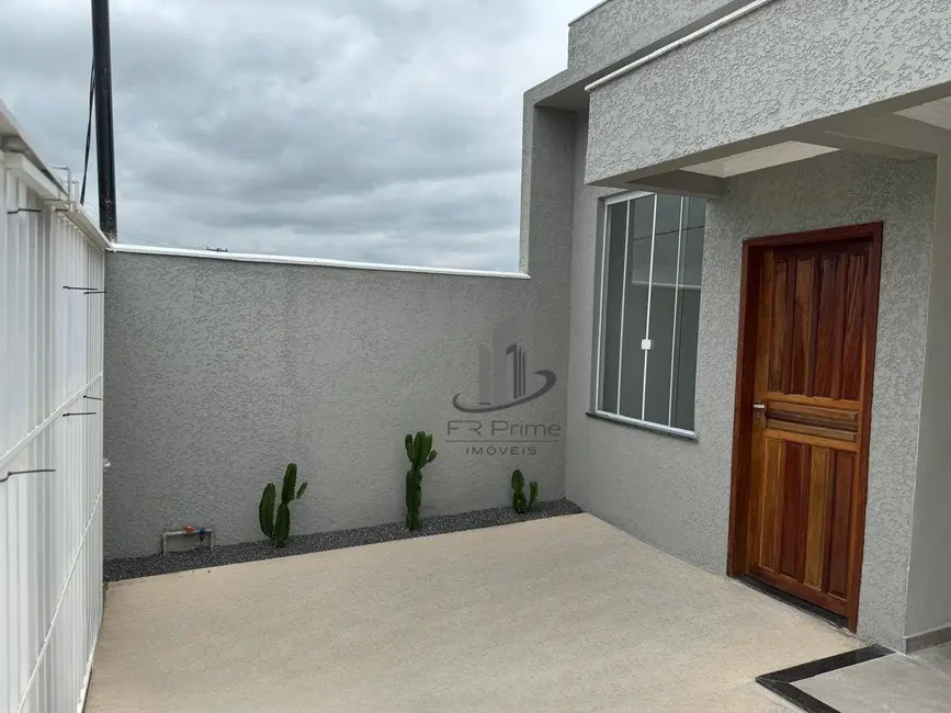 Casa com 3 quartos à venda, 200m2 em Porto Real - RJ - imagem 2 Foto 2 de Casa com 3 quartos à venda, 200m2 em Porto Real - RJ