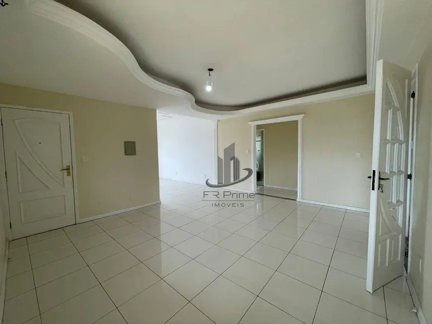 Apartamento com 3 quartos à venda, 248m2 em Jardim Belvedere, Volta Redonda - RJ - imagem 5 Foto 5 de Apartamento com 3 quartos à venda, 248m2 em Jardim Belvedere, Volta Redonda - RJ