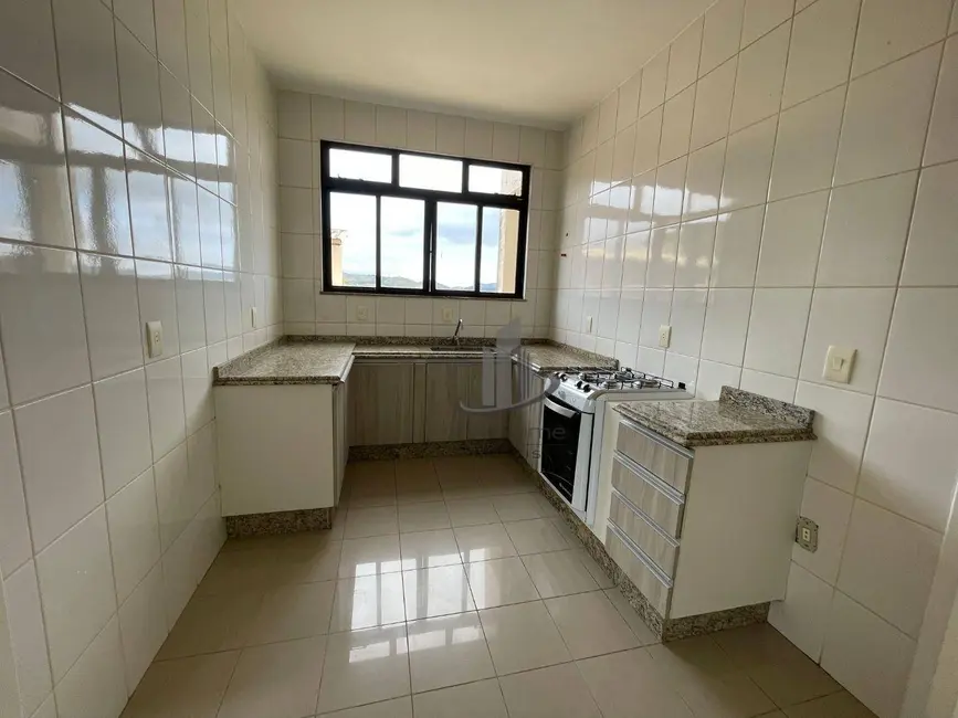 Apartamento com 3 quartos à venda, 248m2 em Jardim Belvedere, Volta Redonda - RJ - imagem 8 Foto 8 de Apartamento com 3 quartos à venda, 248m2 em Jardim Belvedere, Volta Redonda - RJ