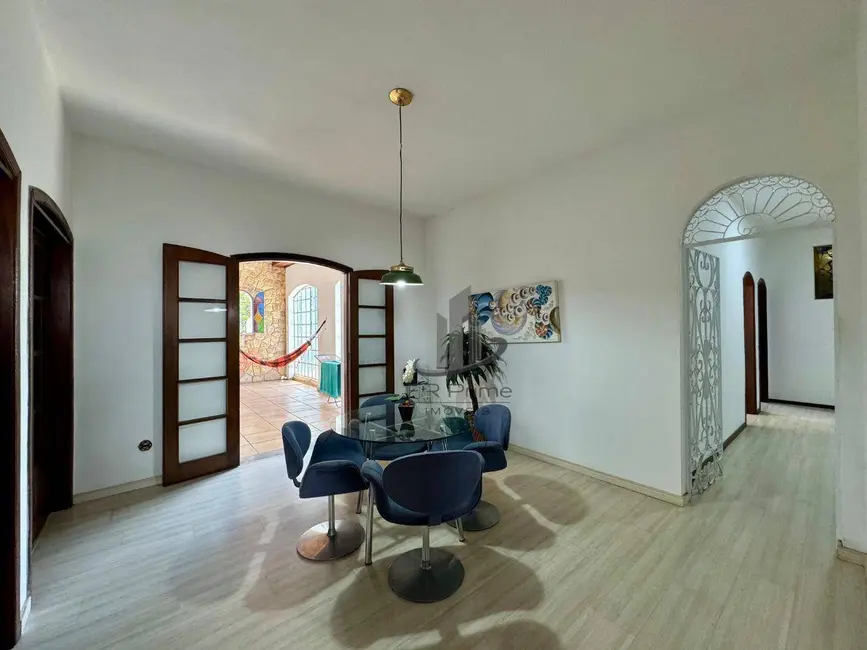 Foto 8 de Casa de Condomínio com 5 quartos para alugar, 241m2 em Laranjal, Volta Redonda - RJ