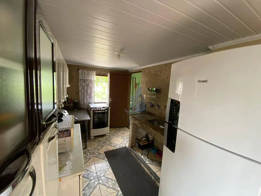 Casa com 2 quartos à venda, 305m2 em Belmonte, Volta Redonda - RJ - imagem 9 Foto 9 de Casa com 2 quartos à venda, 305m2 em Belmonte, Volta Redonda - RJ