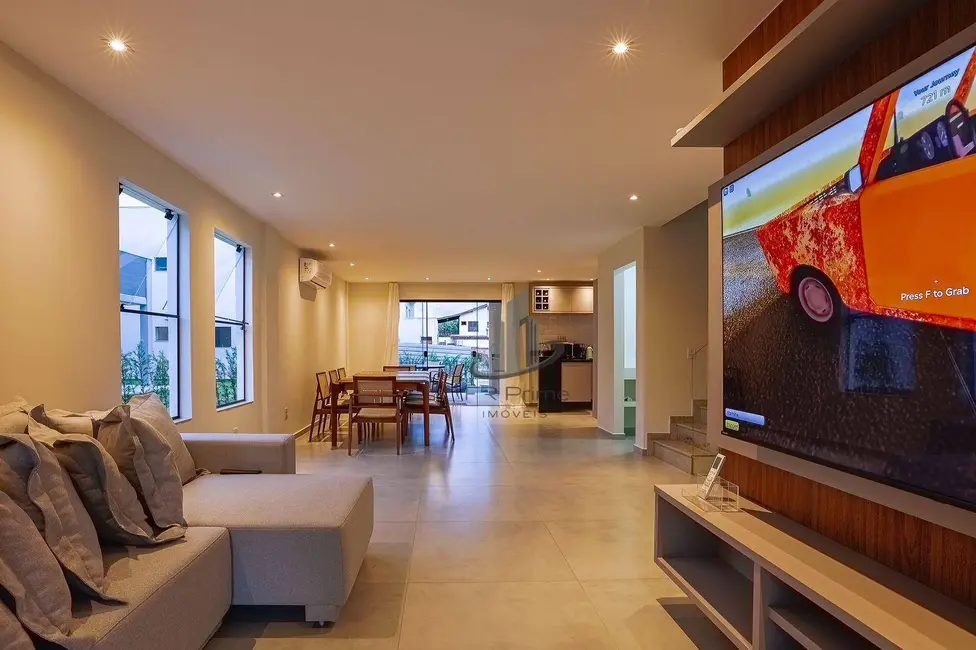 Foto 4 de Casa com 4 quartos à venda, 350m2 em Bracuí (Cunhambebe), Angra Dos Reis - RJ