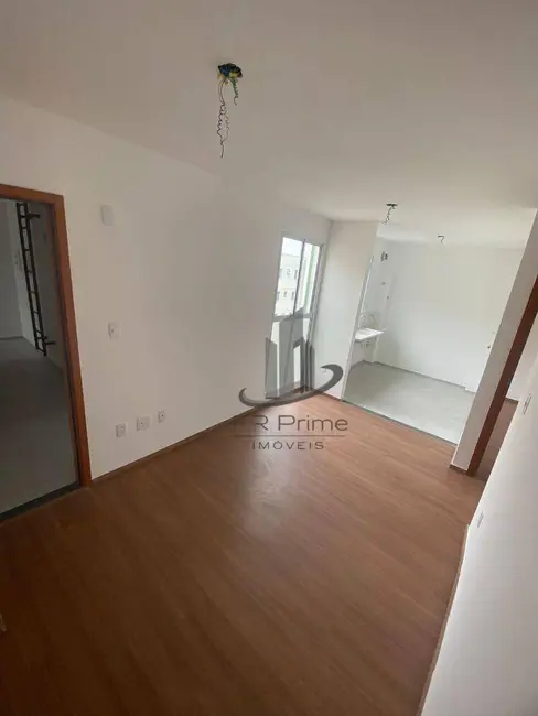 Foto 3 de Apartamento com 2 quartos para alugar, 43m2 em São Luís, Volta Redonda - RJ