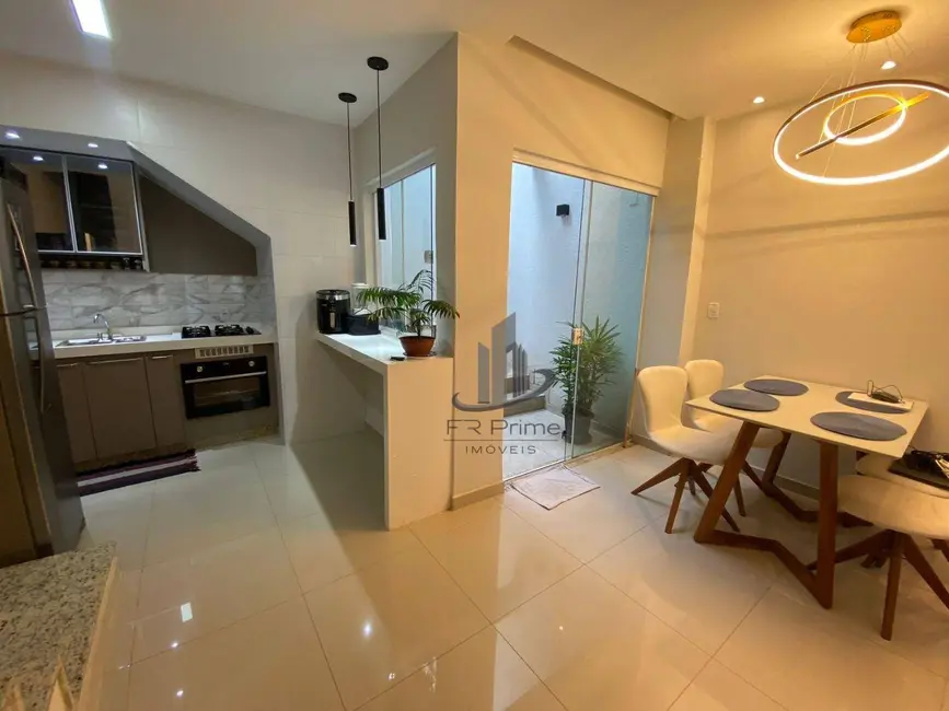 Foto 5 de Casa com 2 quartos à venda, 100m2 em Água Limpa, Volta Redonda - RJ