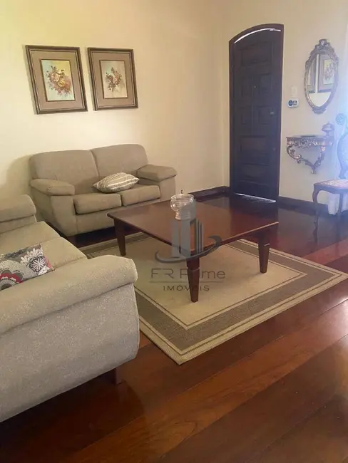 Foto 2 de Casa com 3 quartos à venda, 261m2 em Vila Santa Cecília, Volta Redonda - RJ