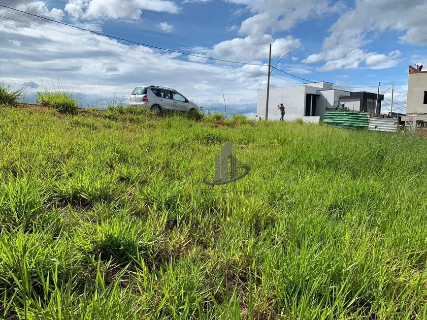 Terreno / Lote à venda, 257m2 em Vila Rica, Volta Redonda - RJ - imagem 6 Foto 6 de Terreno / Lote à venda, 257m2 em Vila Rica, Volta Redonda - RJ