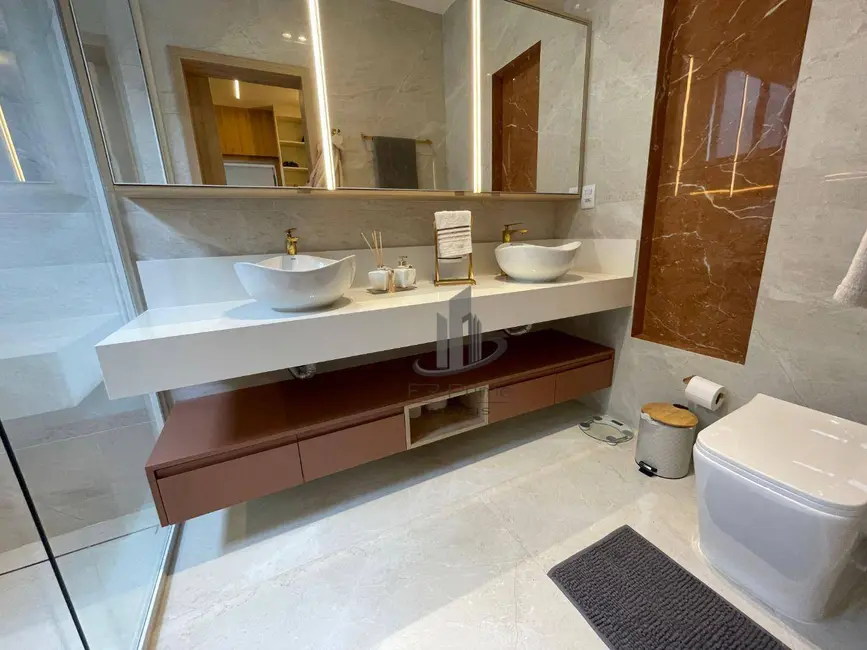 Casa de Condomínio com 3 quartos à venda, 447m2 em Volta Redonda - RJ - imagem 8 Foto 8 de Casa de Condomínio com 3 quartos à venda, 447m2 em Volta Redonda - RJ