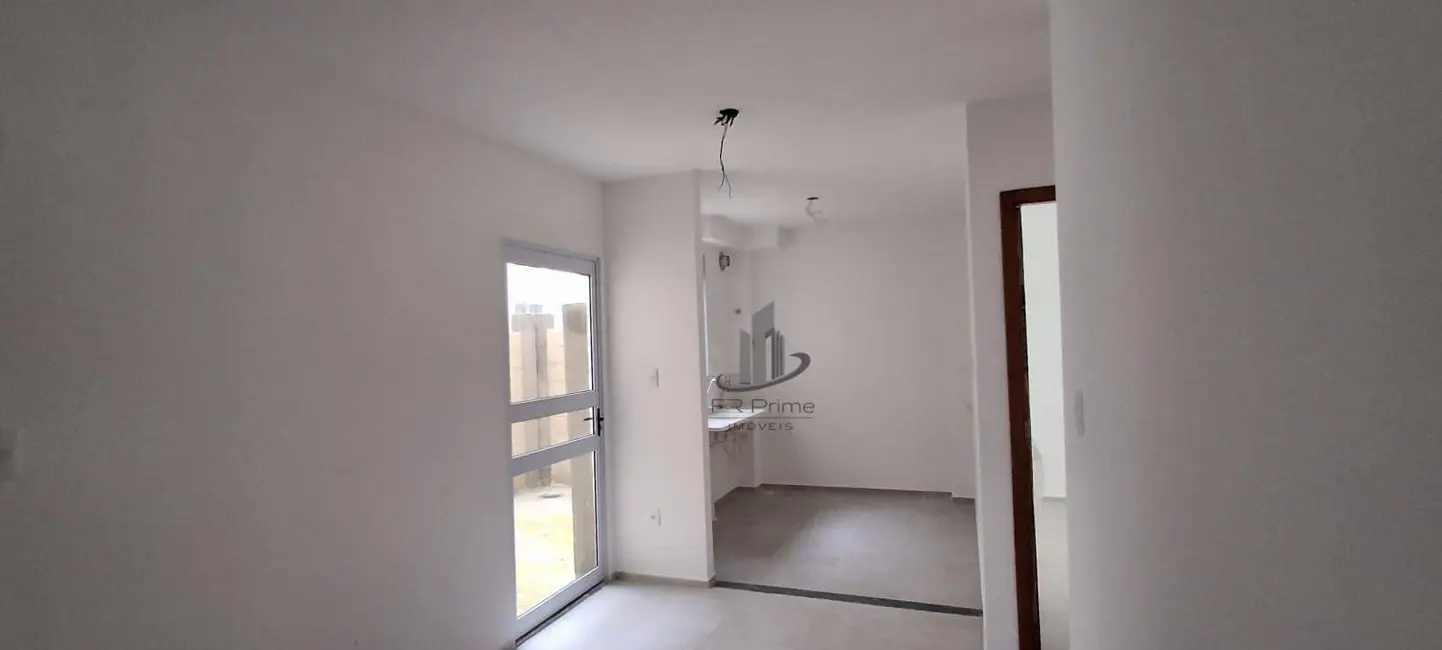 Foto 2 de Apartamento com 2 quartos para alugar, 64m2 em São Luís, Volta Redonda - RJ