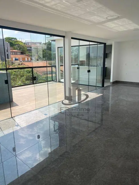 Cobertura com 3 quartos à venda, 15862m2 em Niterói, Volta Redonda - RJ - imagem 3 Foto 3 de Cobertura com 3 quartos à venda, 15862m2 em Niterói, Volta Redonda - RJ