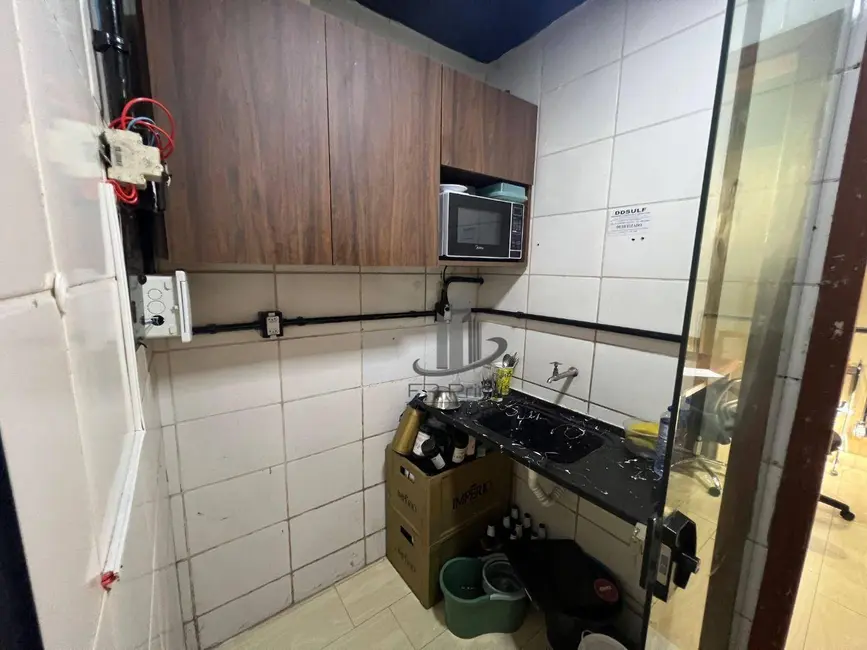 Loja à venda, 60m2 em Morada da Granja, Barra Mansa - RJ - imagem 8 Foto 8 de Loja à venda, 60m2 em Morada da Granja, Barra Mansa - RJ