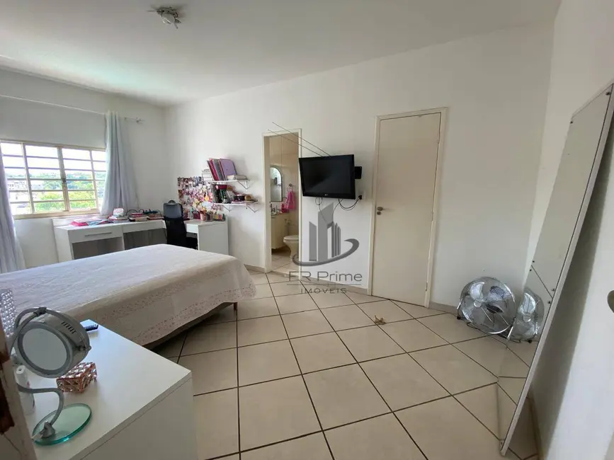 Apartamento com 3 quartos à venda, 176m2 em Volta Redonda - RJ - imagem 7 Foto 7 de Apartamento com 3 quartos à venda, 176m2 em Volta Redonda - RJ