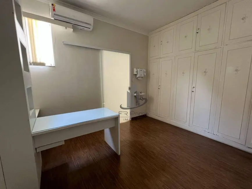 Casa de Condomínio à venda, 280m2 em Vila Santa Cecília, Volta Redonda - RJ - imagem 6 Foto 6 de Casa de Condomínio à venda, 280m2 em Vila Santa Cecília, Volta Redonda - RJ