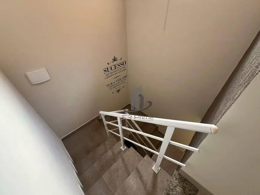 Casa de Condomínio à venda, 280m2 em Vila Santa Cecília, Volta Redonda - RJ - imagem 8 Foto 8 de Casa de Condomínio à venda, 280m2 em Vila Santa Cecília, Volta Redonda - RJ