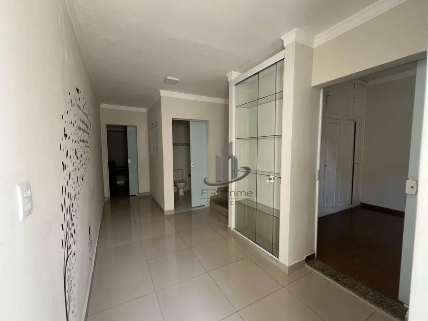 Casa de Condomínio à venda, 280m2 em Vila Santa Cecília, Volta Redonda - RJ - imagem 3 Foto 3 de Casa de Condomínio à venda, 280m2 em Vila Santa Cecília, Volta Redonda - RJ