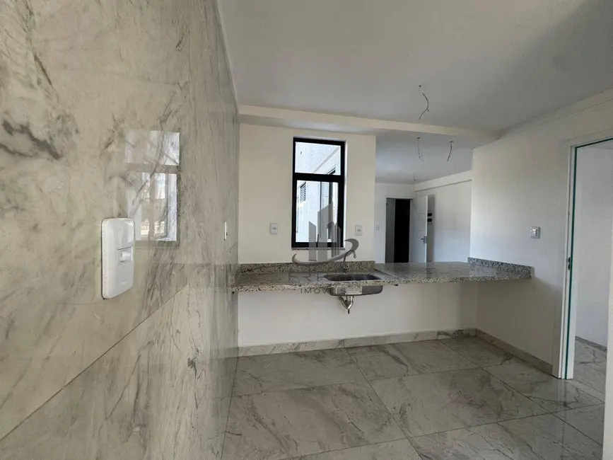 Cobertura com 3 quartos à venda, 120m2 em Jardim Amália, Volta Redonda - RJ - imagem 5 Foto 5 de Cobertura com 3 quartos à venda, 120m2 em Jardim Amália, Volta Redonda - RJ