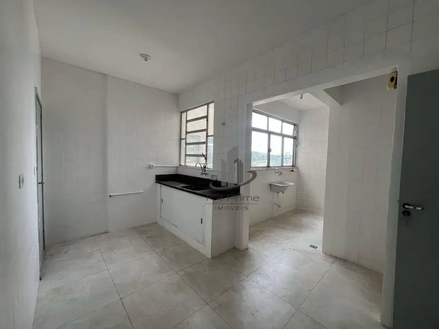 Foto 2 de Apartamento com 3 quartos para alugar, 125m2 em Aterrado, Volta Redonda - RJ
