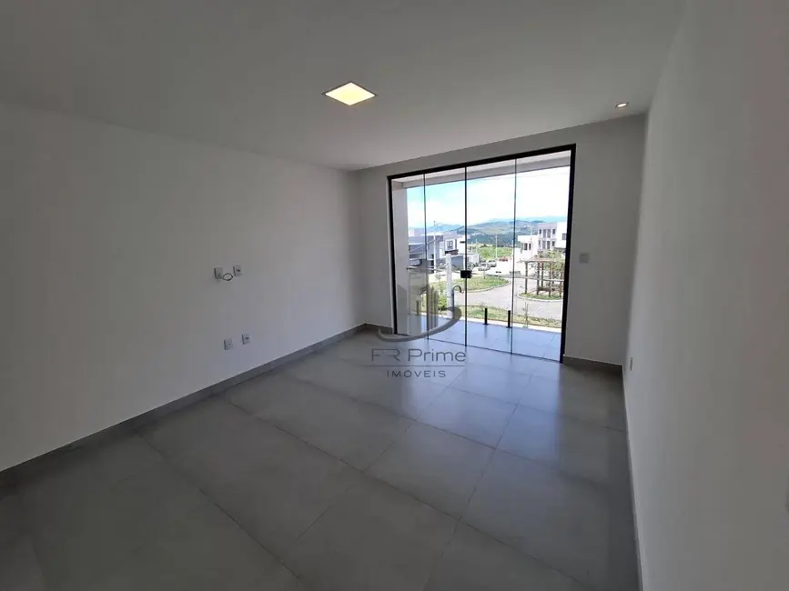 Casa de Condomínio com 3 quartos à venda, 150m2 em Jardim Belvedere, Volta Redonda - RJ - imagem 7 Foto 7 de Casa de Condomínio com 3 quartos à venda, 150m2 em Jardim Belvedere, Volta Redonda - RJ