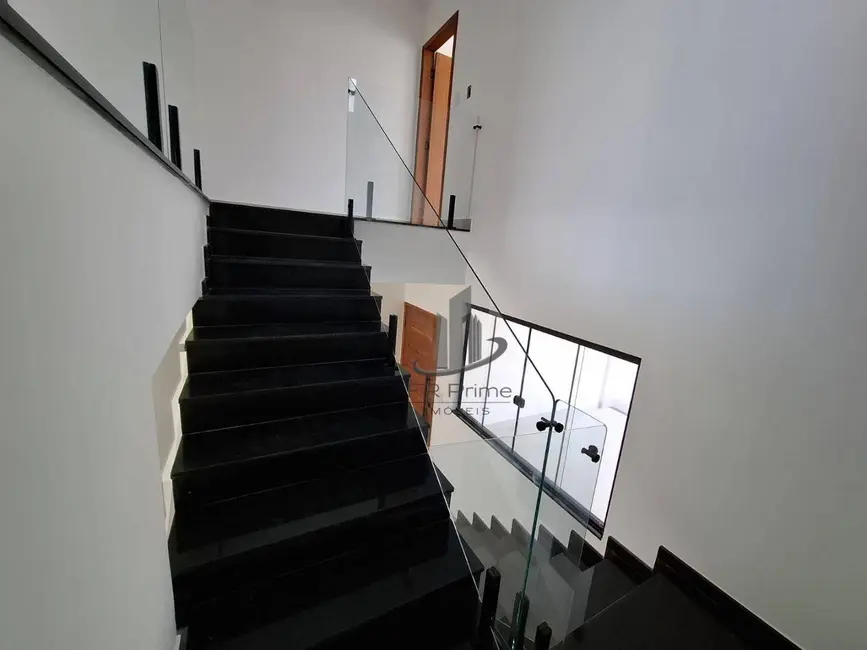 Casa de Condomínio com 3 quartos à venda, 150m2 em Jardim Belvedere, Volta Redonda - RJ - imagem 3 Foto 3 de Casa de Condomínio com 3 quartos à venda, 150m2 em Jardim Belvedere, Volta Redonda - RJ