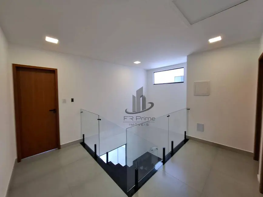 Casa de Condomínio com 3 quartos à venda, 150m2 em Jardim Belvedere, Volta Redonda - RJ - imagem 5 Foto 5 de Casa de Condomínio com 3 quartos à venda, 150m2 em Jardim Belvedere, Volta Redonda - RJ