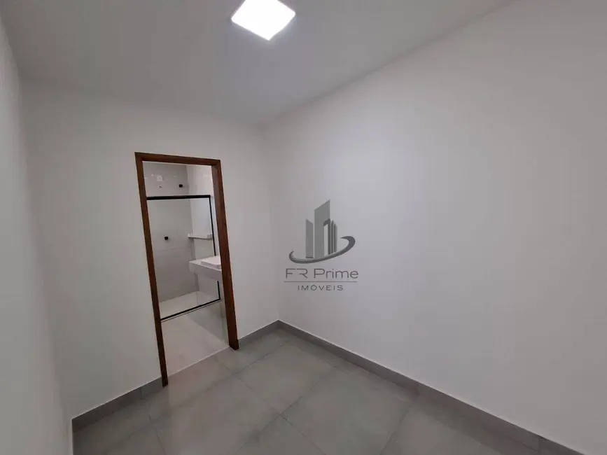 Casa de Condomínio com 3 quartos à venda, 150m2 em Jardim Belvedere, Volta Redonda - RJ - imagem 8 Foto 8 de Casa de Condomínio com 3 quartos à venda, 150m2 em Jardim Belvedere, Volta Redonda - RJ
