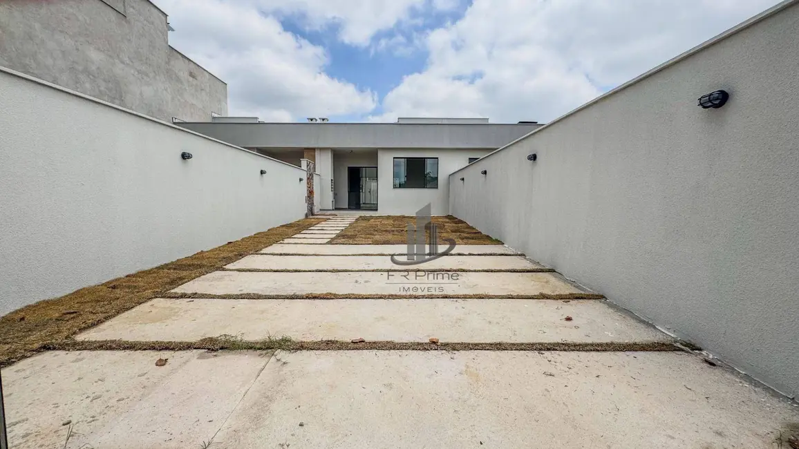 Casa com 2 quartos à venda, 150m2 em Pinheiral - RJ - imagem 1 Foto 1 de Casa com 2 quartos à venda, 150m2 em Pinheiral - RJ