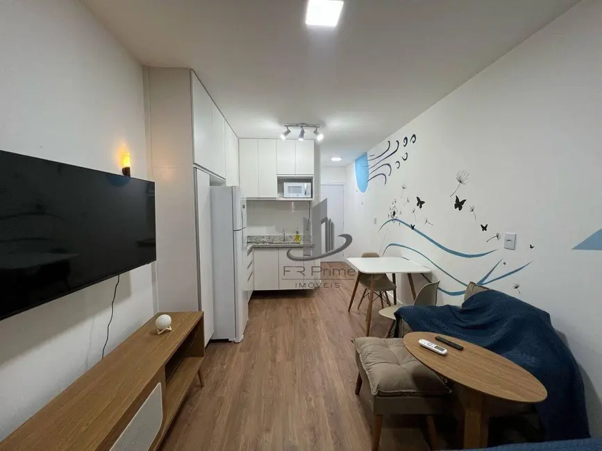 Foto 2 de Apartamento com 1 quarto para alugar, 29m2 em Aterrado, Volta Redonda - RJ