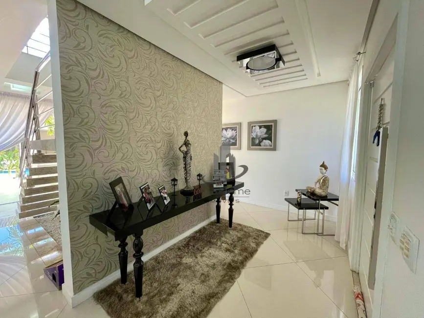 Foto 2 de Casa com 5 quartos à venda, 672m2 em Jardim Normandia, Volta Redonda - RJ