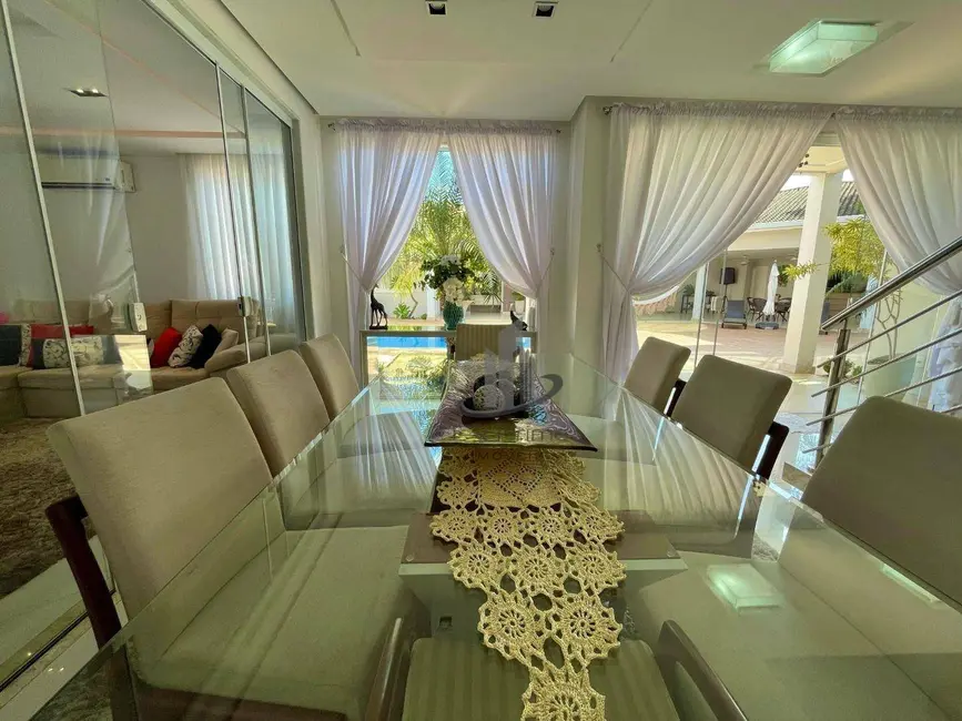 Casa com 5 quartos à venda, 672m2 em Jardim Normandia, Volta Redonda - RJ - imagem 8 Foto 8 de Casa com 5 quartos à venda, 672m2 em Jardim Normandia, Volta Redonda - RJ