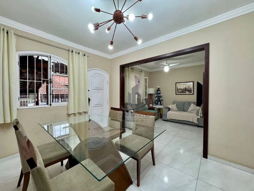 Casa com 2 quartos à venda, 152m2 em Vila Santa Cecília, Volta Redonda - RJ - imagem 4 Foto 4 de Casa com 2 quartos à venda, 152m2 em Vila Santa Cecília, Volta Redonda - RJ