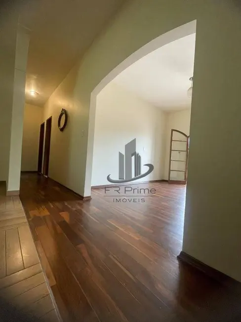 Apartamento com 4 quartos à venda, 158m2 em Sessenta, Volta Redonda - RJ - imagem 6 Foto 6 de Apartamento com 4 quartos à venda, 158m2 em Sessenta, Volta Redonda - RJ