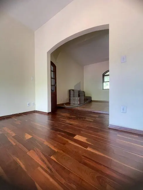 Apartamento com 4 quartos à venda, 158m2 em Sessenta, Volta Redonda - RJ - imagem 5 Foto 5 de Apartamento com 4 quartos à venda, 158m2 em Sessenta, Volta Redonda - RJ