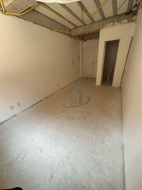 Sala Comercial à venda, 20m2 em Aterrado, Volta Redonda - RJ - imagem 5 Foto 5 de Sala Comercial à venda, 20m2 em Aterrado, Volta Redonda - RJ