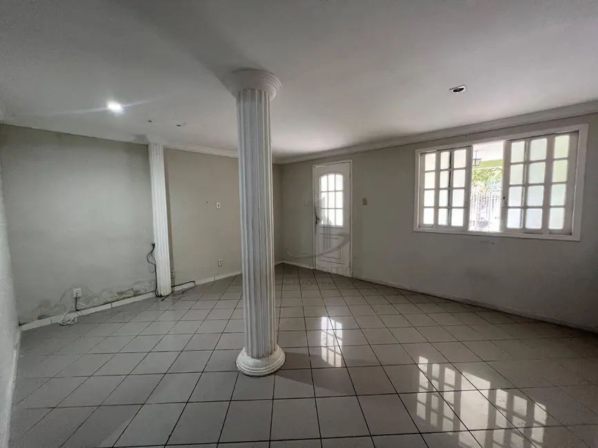 Foto 3 de Casa com 3 quartos à venda, 130m2 em Jardim Vila Rica - Tiradentes, Volta Redonda - RJ