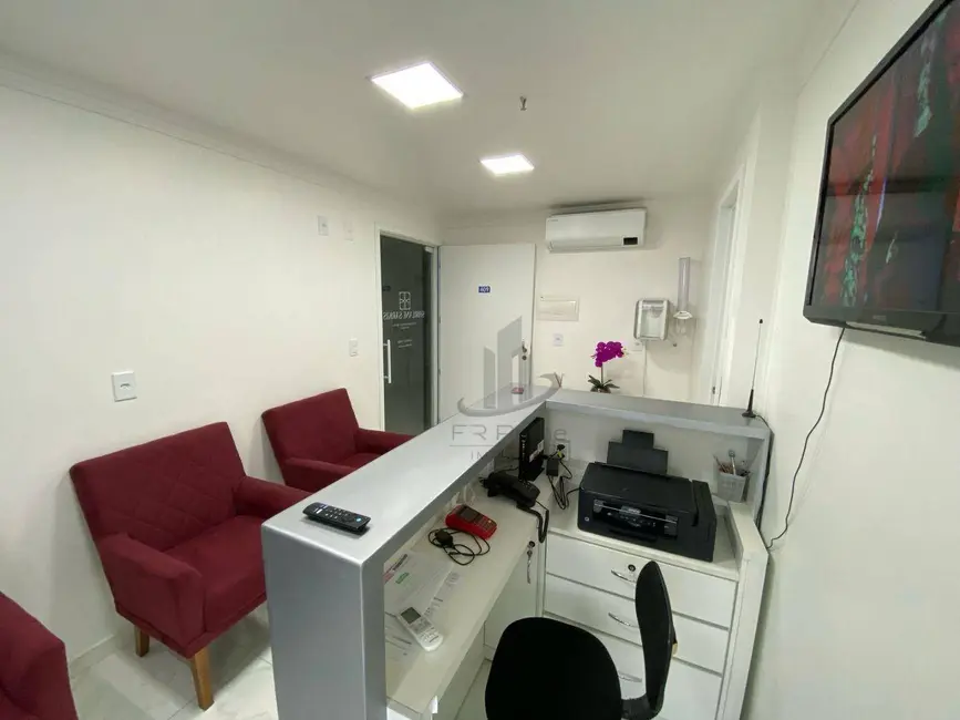 Sala Comercial à venda, 35m2 em Laranjal, Volta Redonda - RJ - imagem 6 Foto 6 de Sala Comercial à venda, 35m2 em Laranjal, Volta Redonda - RJ