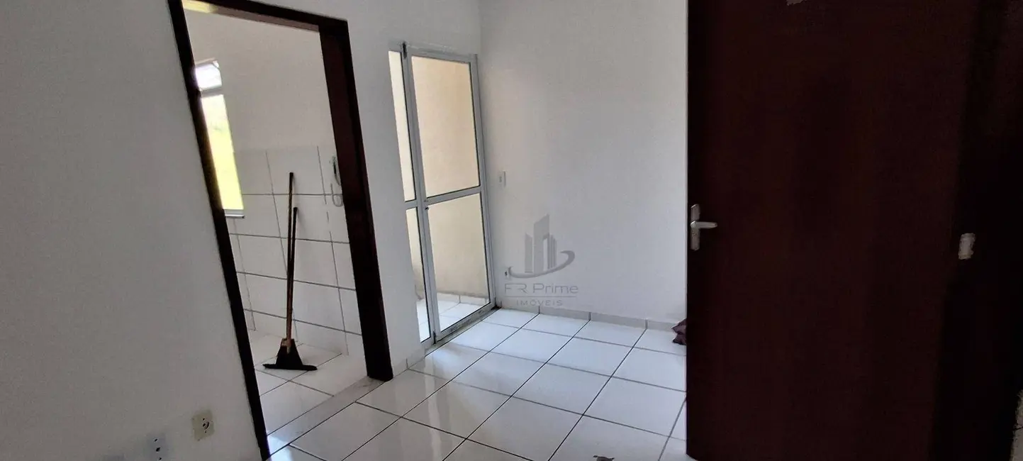 Apartamento com 2 quartos à venda, 42m2 em Água Limpa, Volta Redonda - RJ - imagem 1 Foto 1 de Apartamento com 2 quartos à venda, 42m2 em Água Limpa, Volta Redonda - RJ