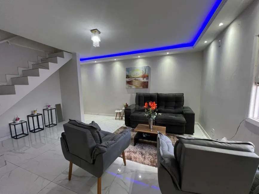 Foto 1 de Casa de Condomínio com 3 quartos para alugar, 153m2 em Jardim Belvedere, Volta Redonda - RJ