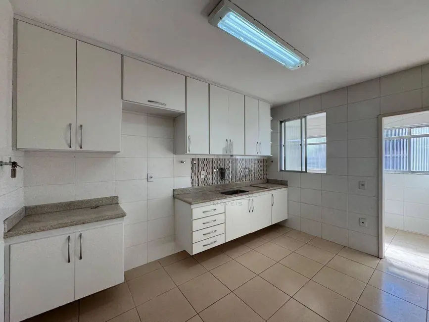 Apartamento com 4 quartos à venda, 178m2 em Jardim Amália, Volta Redonda - RJ - imagem 5 Foto 5 de Apartamento com 4 quartos à venda, 178m2 em Jardim Amália, Volta Redonda - RJ