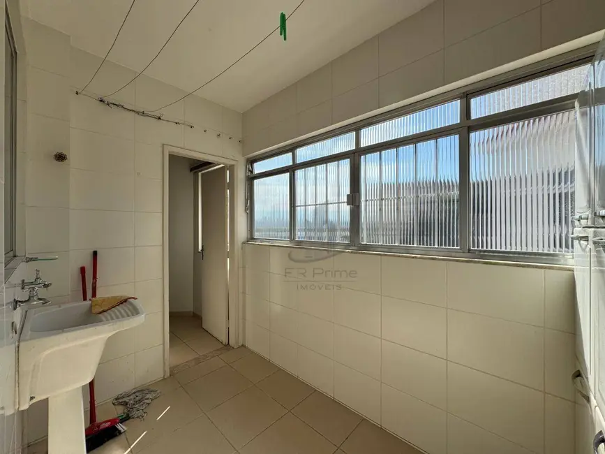 Apartamento com 4 quartos à venda, 178m2 em Jardim Amália, Volta Redonda - RJ - imagem 6 Foto 6 de Apartamento com 4 quartos à venda, 178m2 em Jardim Amália, Volta Redonda - RJ