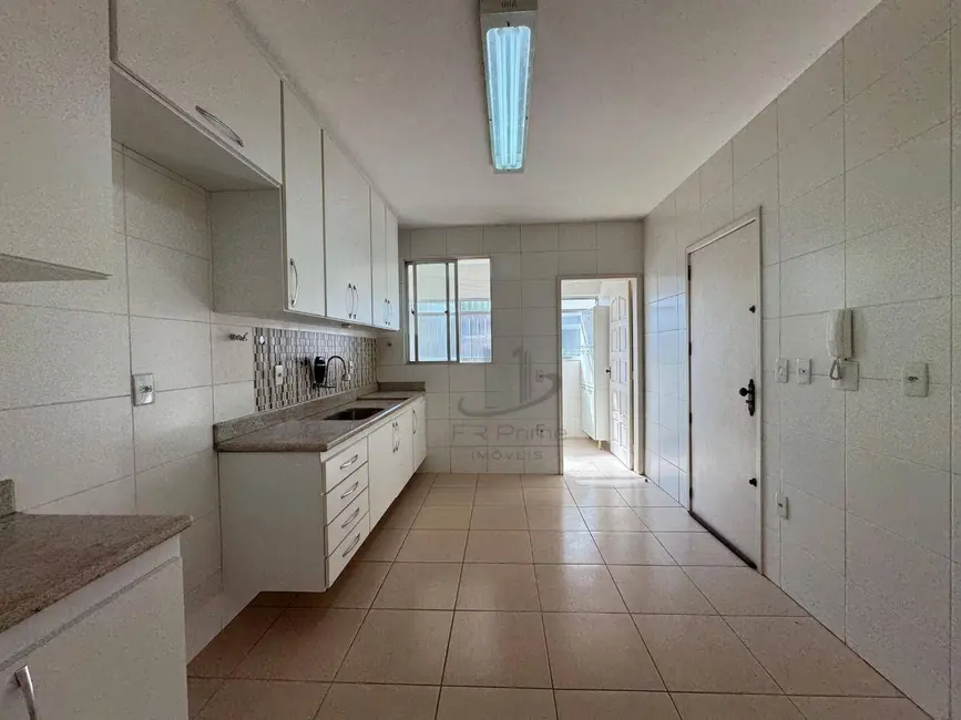Apartamento com 4 quartos à venda, 178m2 em Jardim Amália, Volta Redonda - RJ - imagem 4 Foto 4 de Apartamento com 4 quartos à venda, 178m2 em Jardim Amália, Volta Redonda - RJ