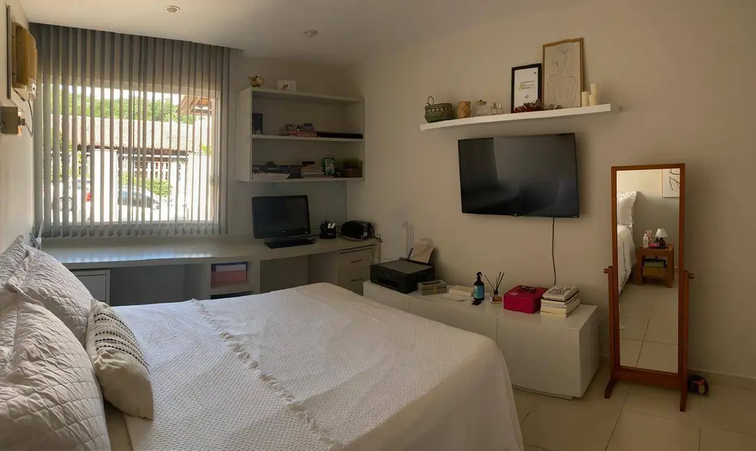 Casa de Condomínio com 3 quartos à venda, 360m2 em Siderópolis, Volta Redonda - RJ - imagem 9 Foto 9 de Casa de Condomínio com 3 quartos à venda, 360m2 em Siderópolis, Volta Redonda - RJ