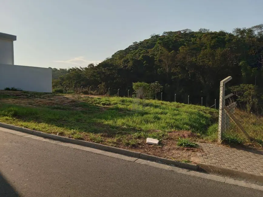 Terreno / Lote à venda, 242m2 em Casa de Pedra, Volta Redonda - RJ - imagem 3 Foto 3 de Terreno / Lote à venda, 242m2 em Casa de Pedra, Volta Redonda - RJ