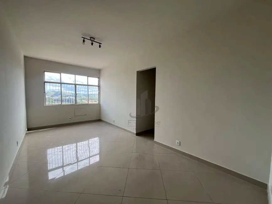 Foto 1 de Apartamento com 3 quartos à venda, 134m2 em Jardim Normandia, Volta Redonda - RJ