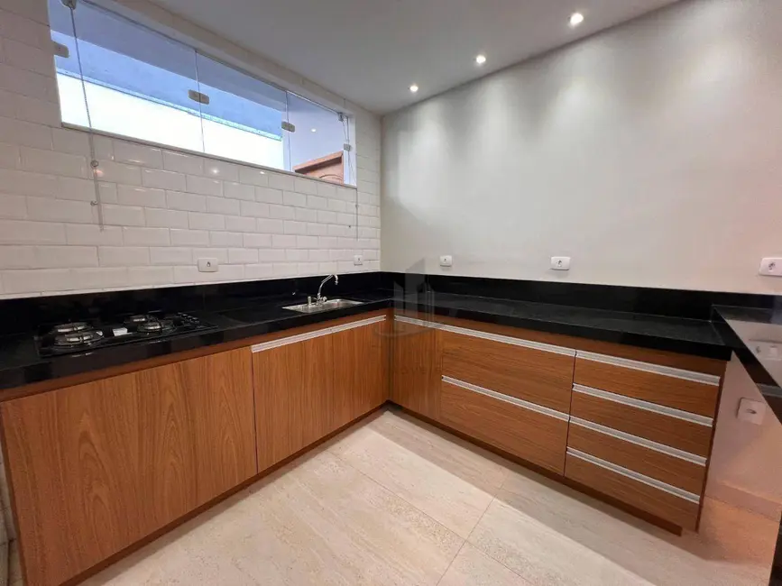 Foto 3 de Apartamento com 2 quartos para alugar, 60m2 em Vila Santa Cecília, Volta Redonda - RJ