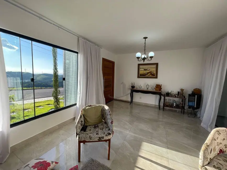 Foto 7 de Casa com 3 quartos à venda, 257m2 em Casa de Pedra, Volta Redonda - RJ