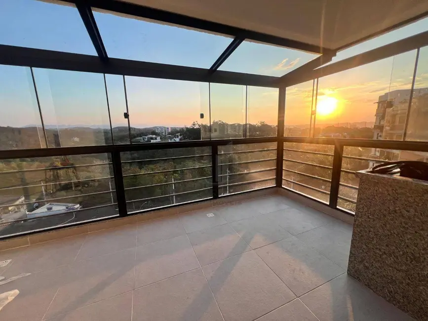 Foto 1 de Apartamento com 1 quarto à venda e para alugar, 57m2 em Monte Castelo, Volta Redonda - RJ